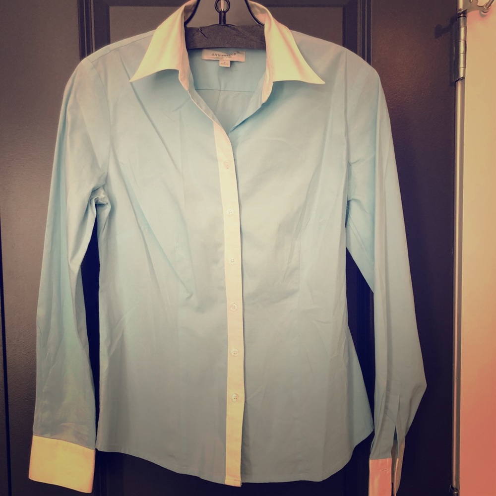 Women’s button down shirt✳️BOGO